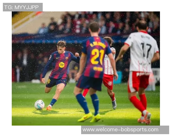 赫罗纳主场迎战巴塞罗那双方争夺西甲积分榜关键战役